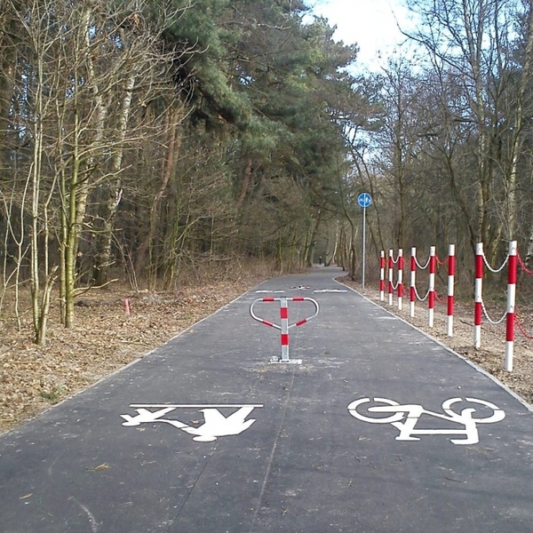 Ścieżka rowerowa Dżwirzyno-Kołobrzeg.jpg